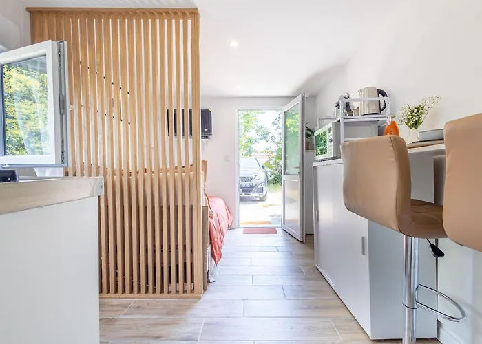 아파트 Cosy Proche De Bordeaux